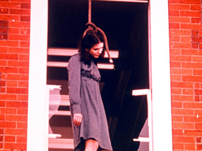 The-Omen-Stills-the-omen-9279776-400-300